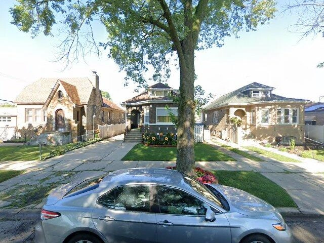 House image located at Chicago, IL 60634