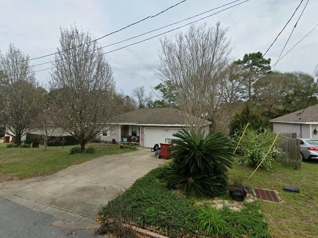 House image located at Crestview, FL 32539