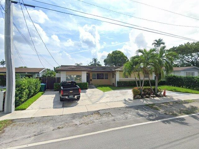 House image located at Miami, FL 33179