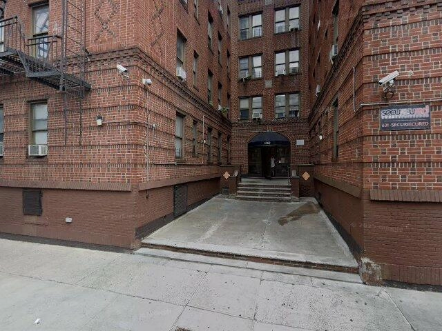 House image located at Bronx, NY 10452