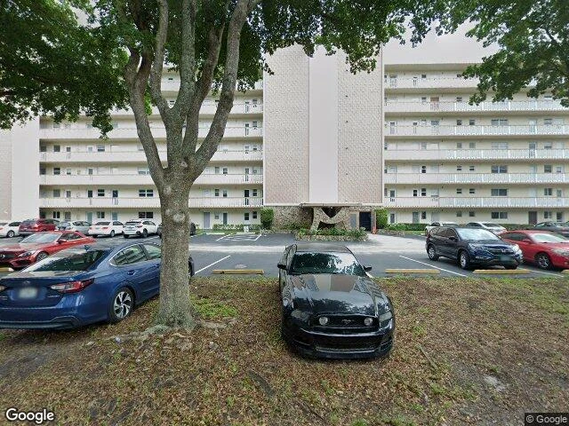 House image located at Hallandale, FL 33009