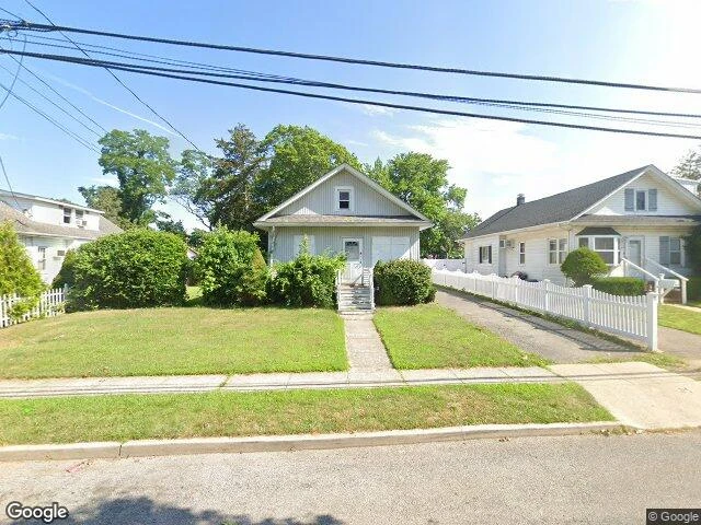 House image located at Freeport, NY 11520