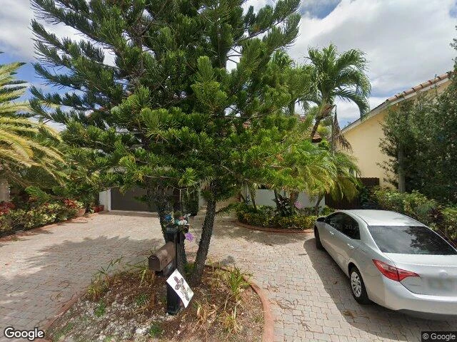 House image located at Miami, FL 33173