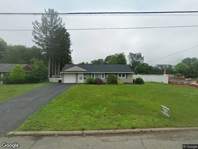 House image located at Pompton Plains, NJ 07444