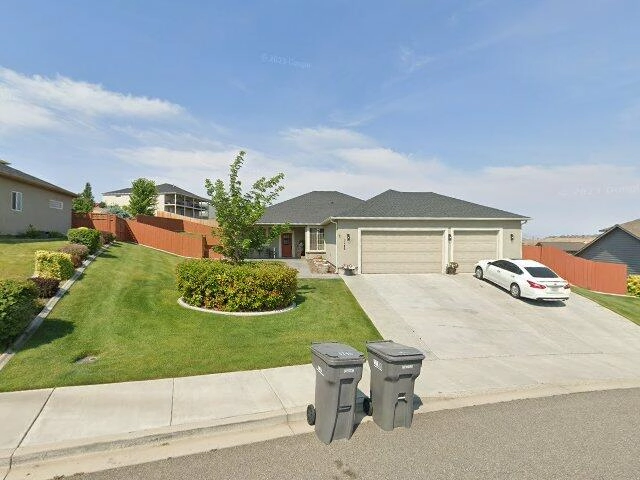 House image located at Kennewick, WA 99338