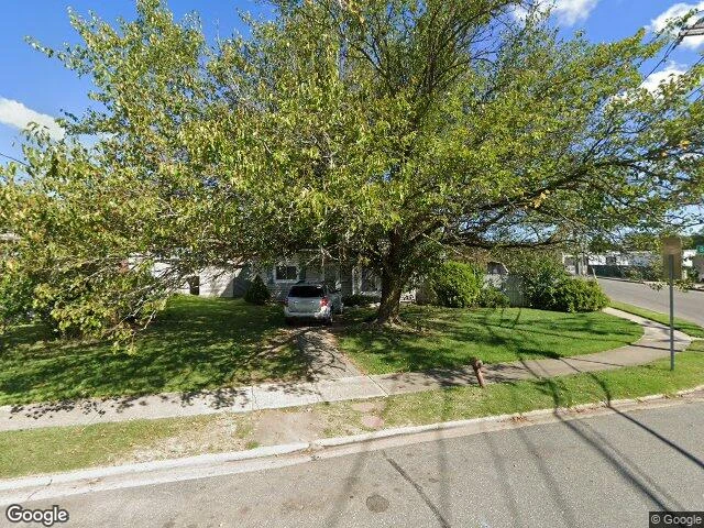 House image located at Farmingdale, NY 11735