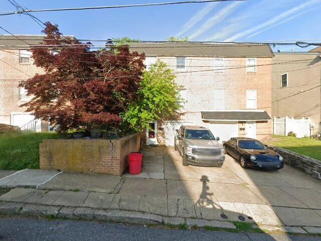 House image located at Philadelphia, PA 19152