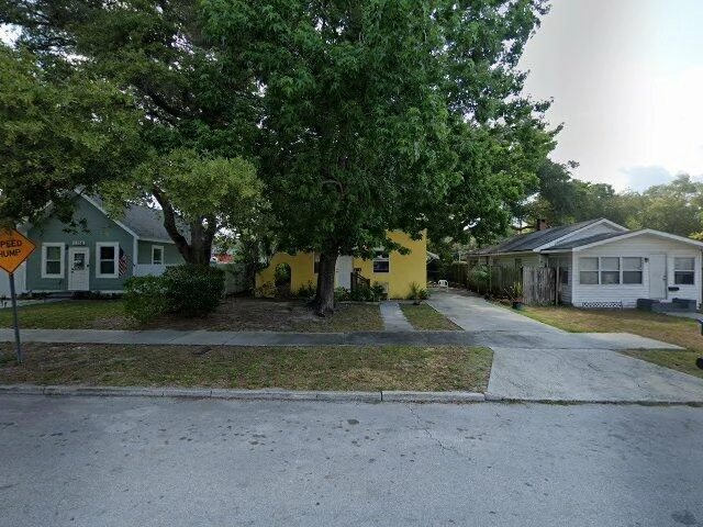 House image located at Saint Petersburg, FL 33711