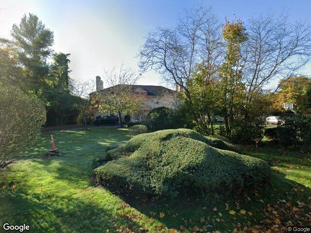 House image located at Hewlett, NY 11557