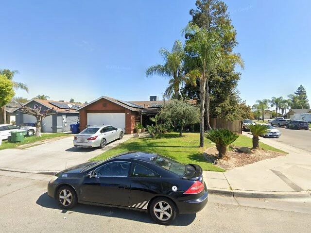 House image located at Parlier, CA 93648