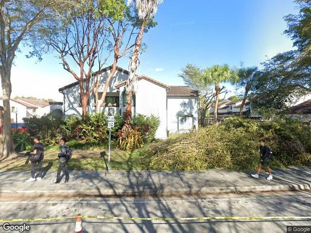 House image located at Miami, FL 33186