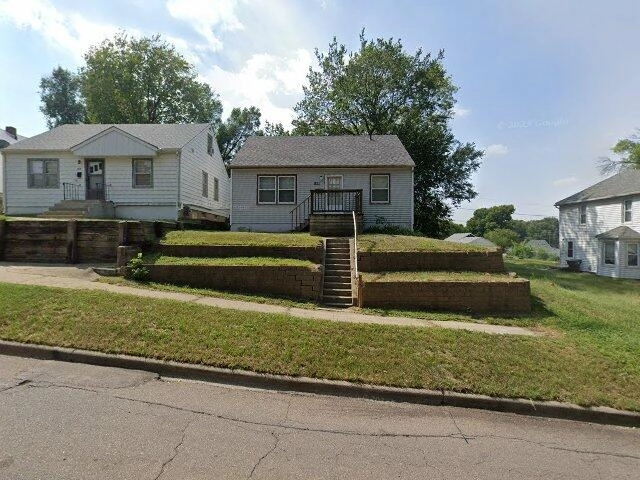 House image located at Sioux City, IA 51106