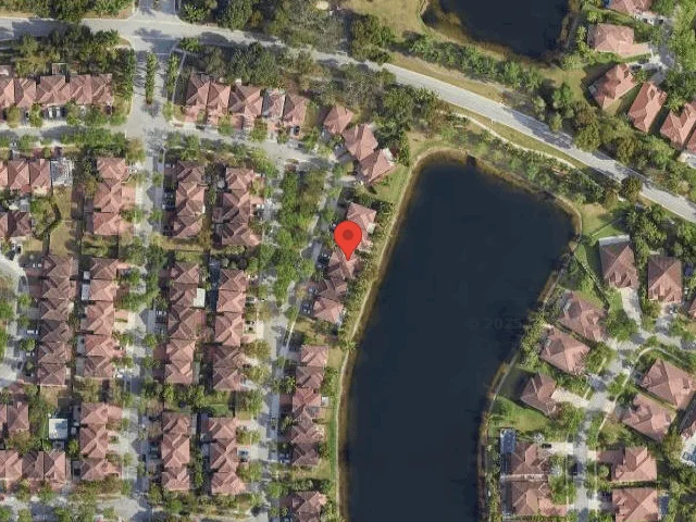 House image located at Hollywood, FL 33027