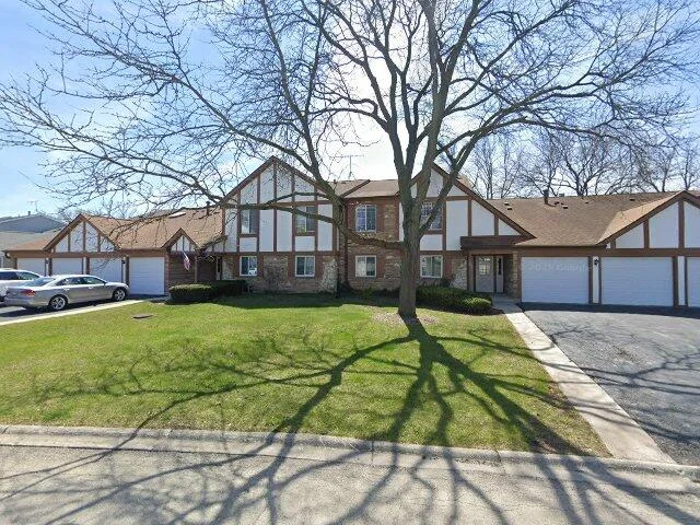 House image located at Westmont, IL 60559