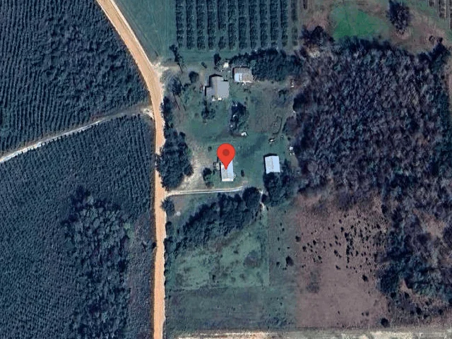 House image located at Marianna, FL 32448