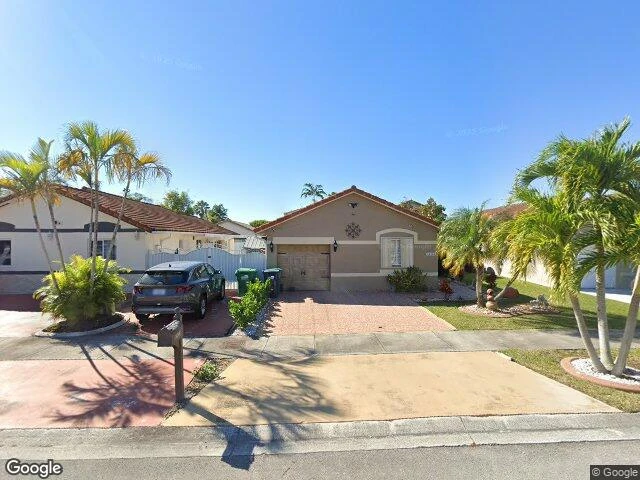 House image located at Miami, FL 33196