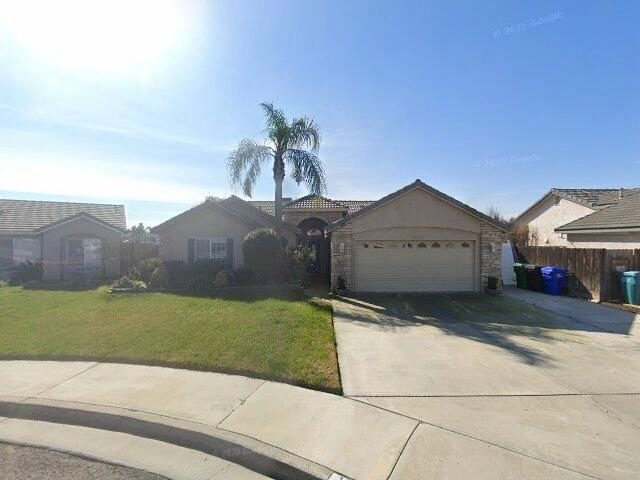 House image located at Porterville, CA 93257