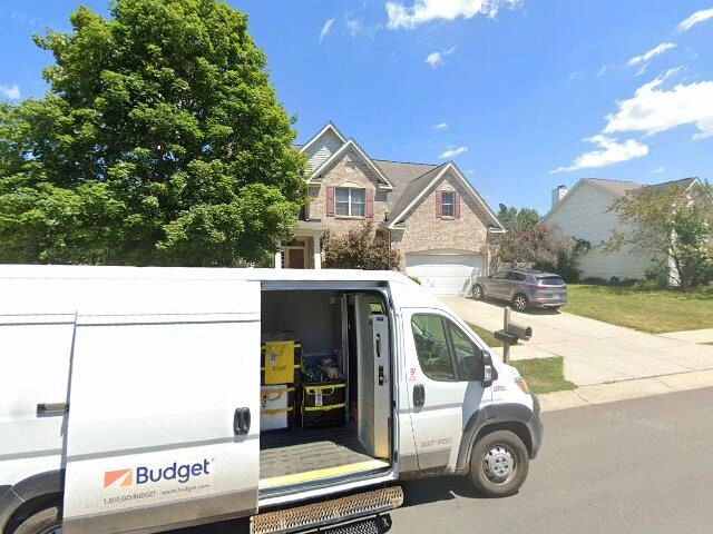 House image located at Avon, IN 46123