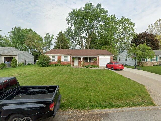 House image located at Saint Louis, MO 63114