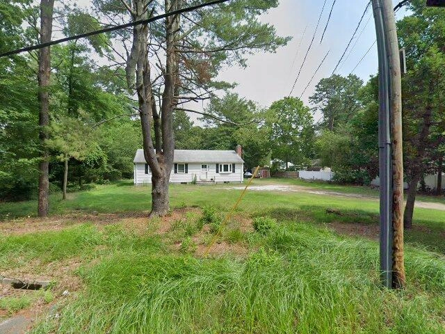 House image located at Manorville, NY 11949