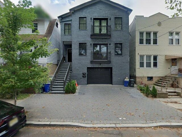 House image located at Camden, NJ 08105