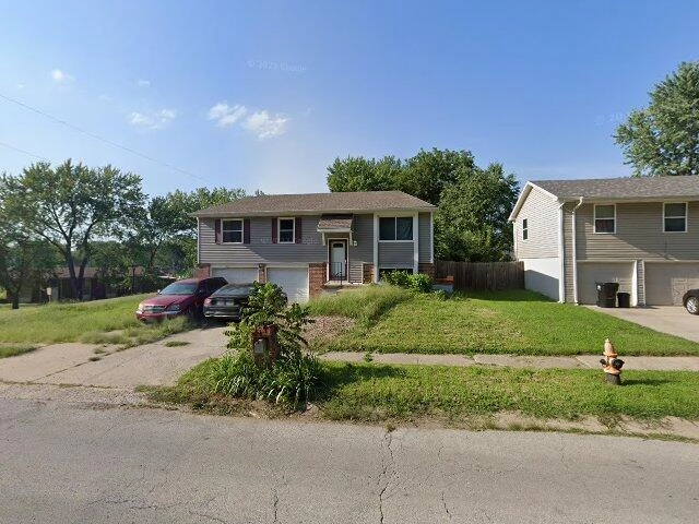 House image located at Independence, MO 64056