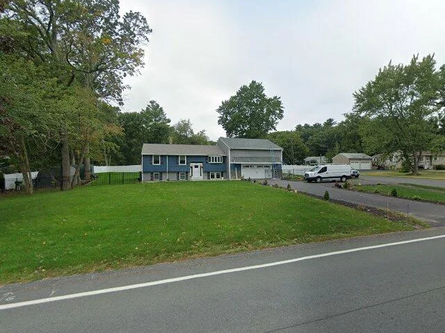 House image located at Byfield, MA 01922