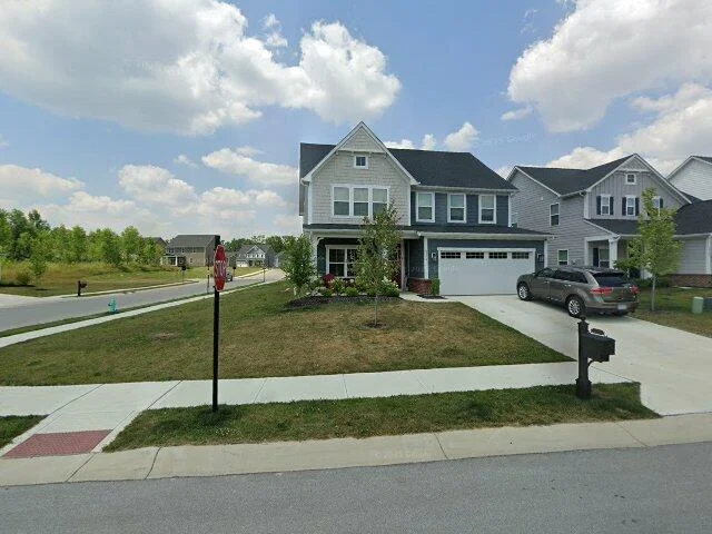 House image located at Brownsburg, IN 46112