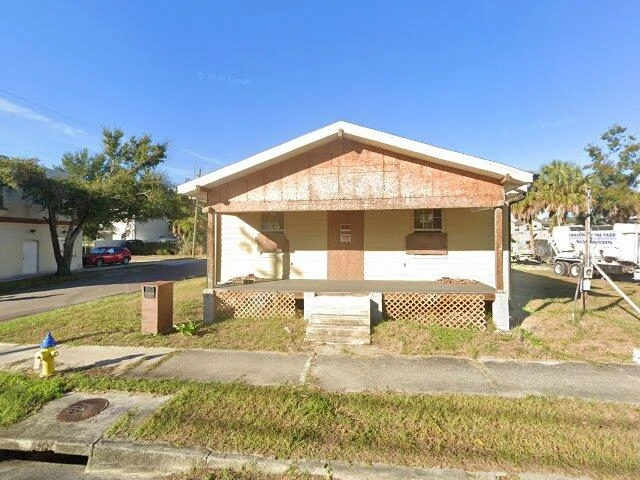 House image located at Tampa, FL 33605