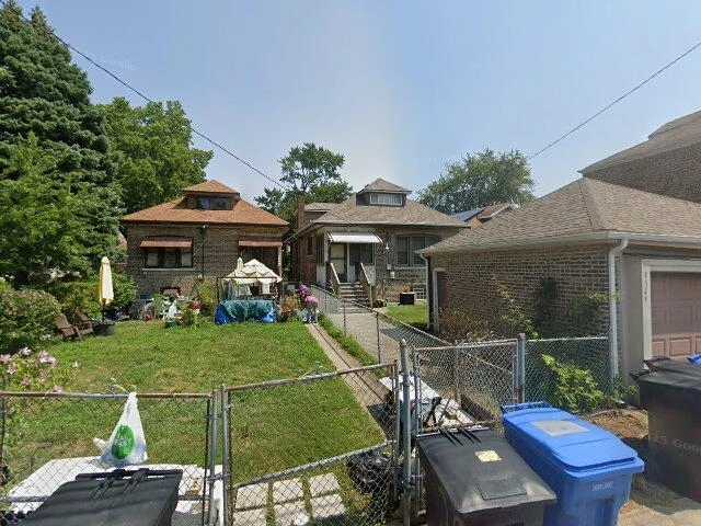 House image located at Chicago, IL 60617