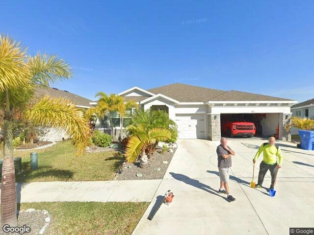 House image located at Ruskin, FL 33570