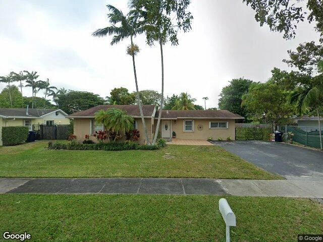 House image located at Miami, FL 33183