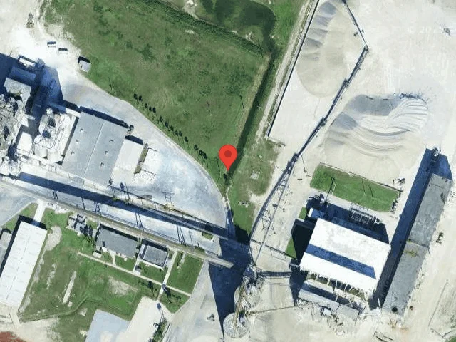 House image located at Tampa, FL 33605