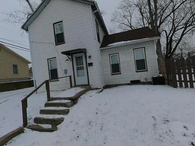 House image located at East Palestine, OH 44413