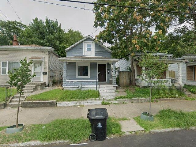 House image located at Louisville, KY 40203
