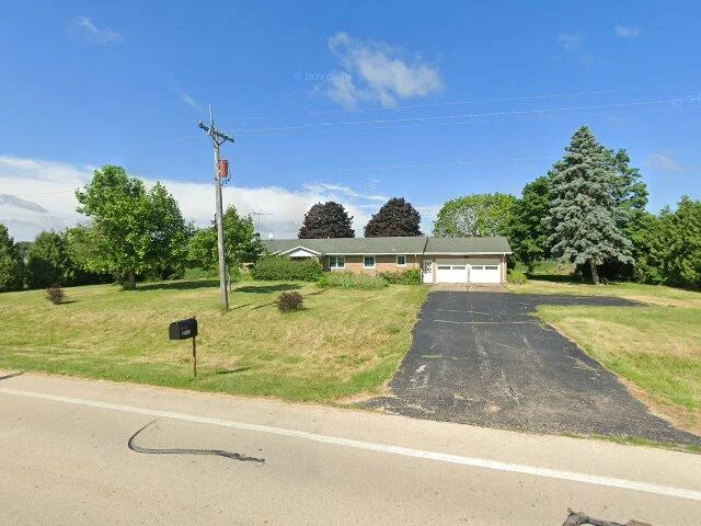 House image located at Freeport, IL 61032