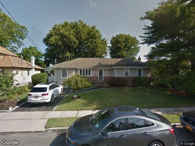 House image located at West Islip, NY 11795