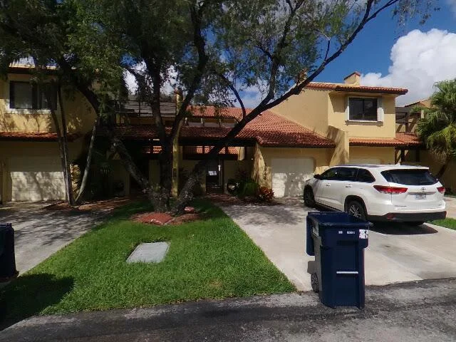 House image located at Miami, FL 33178