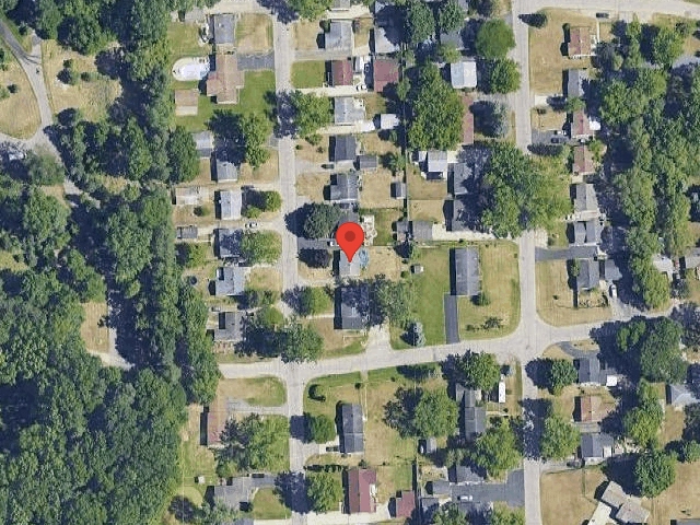 House image located at Waterford, MI 48327