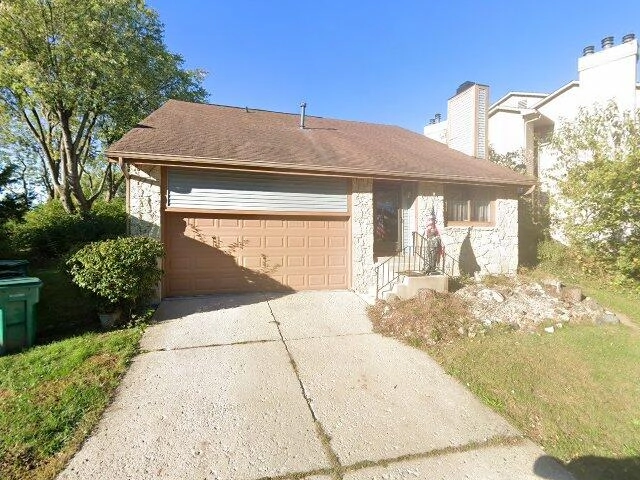 House image located at Indianapolis, IN 46214