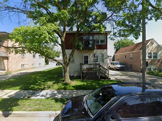 House image located at Lyons, IL 60534