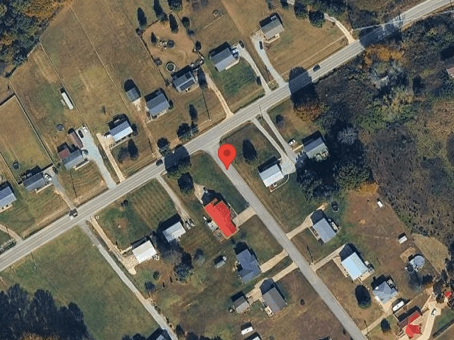 House image located at Oxford, MA 01540