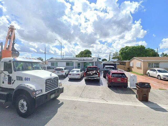 House image located at Hialeah, FL 33013