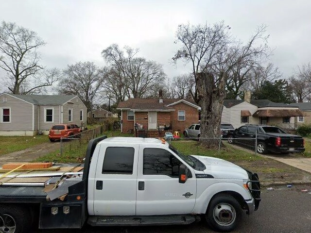 House image located at Cedar Rapids, IA 52404
