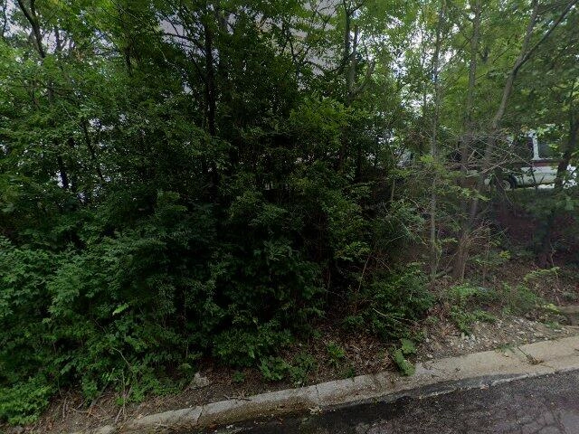 House image located at Creve Coeur, IL 61610