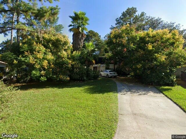 House image located at Tampa, FL 33613