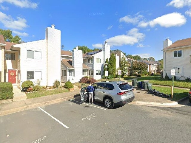 House image located at Herndon, VA 20170