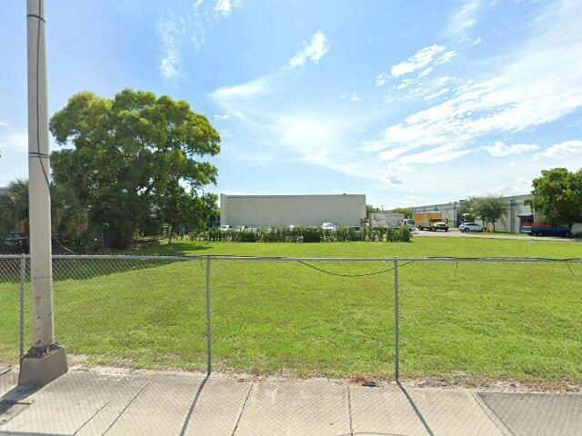 House image located at Miami, FL 33166