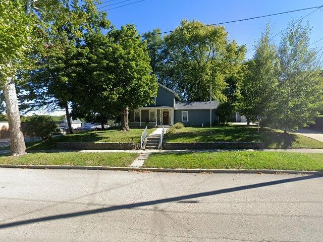 House image located at Dixon, IL 61021