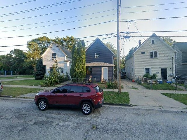 House image located at Waukegan, IL 60085